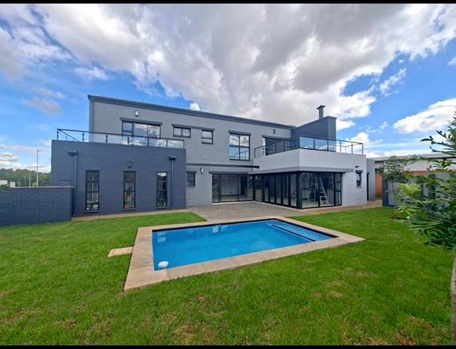 4 BEDROOM HOUSE FOR SALE IN FOUNTAINBROOK ESTATE